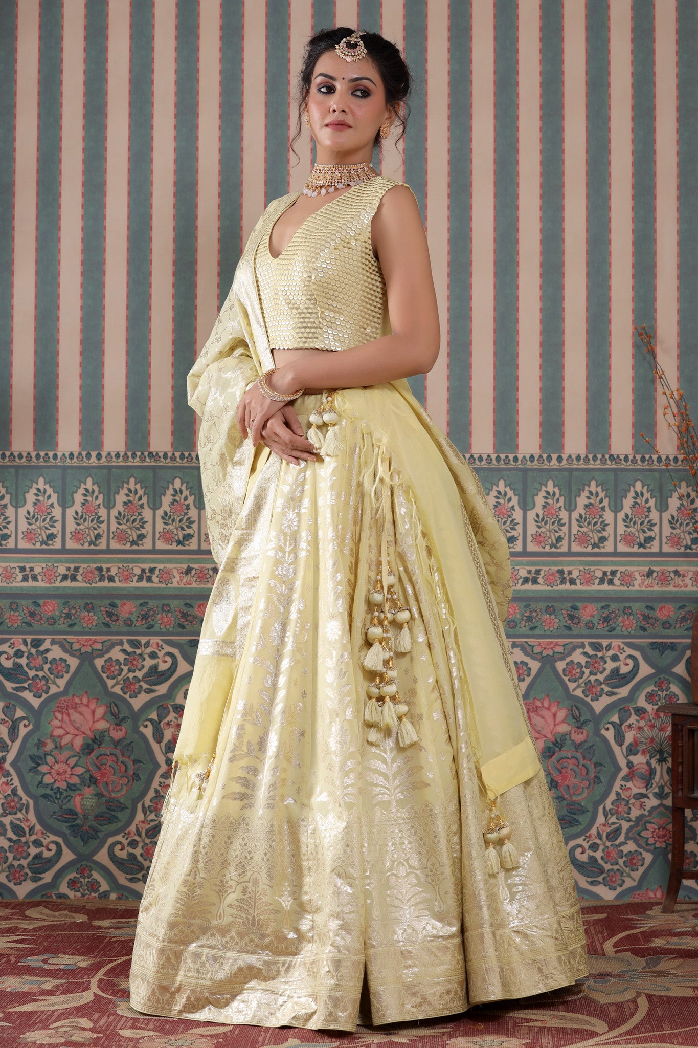 Buy Yellow Lehenga And Blouse - Dupion Print & Embroidery Digital & Set For  Women by Laxmishriali Online at Aza Fashions.