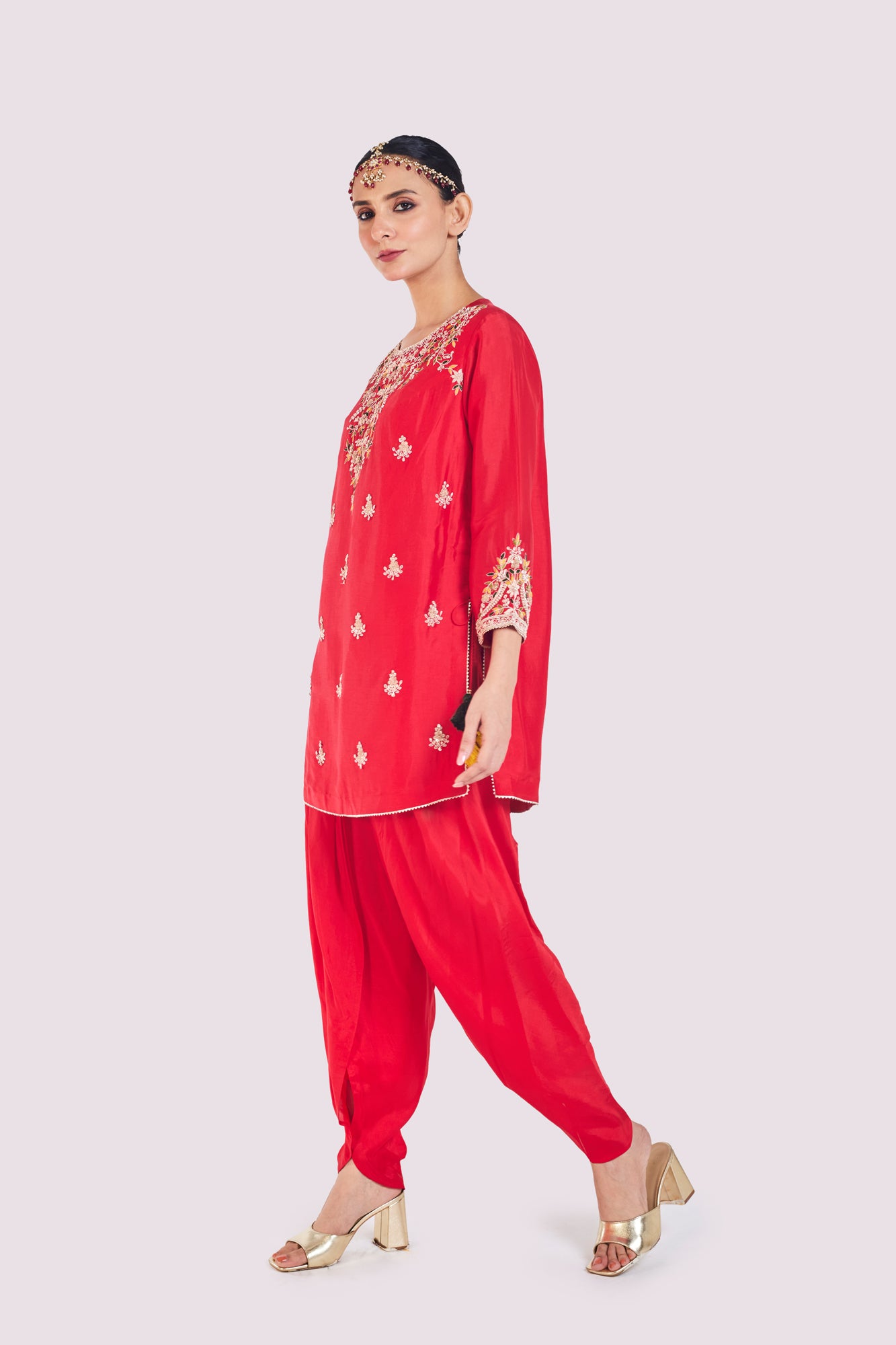 Buy beautiful red resham work silk kurta set online in USA. Shop the best and latest designs in embroidered sarees, designer sarees, Anarkali suit, lehengas, sharara suits for weddings and special occasions from Pure Elegance Indian fashion store in USA.-salwar suit