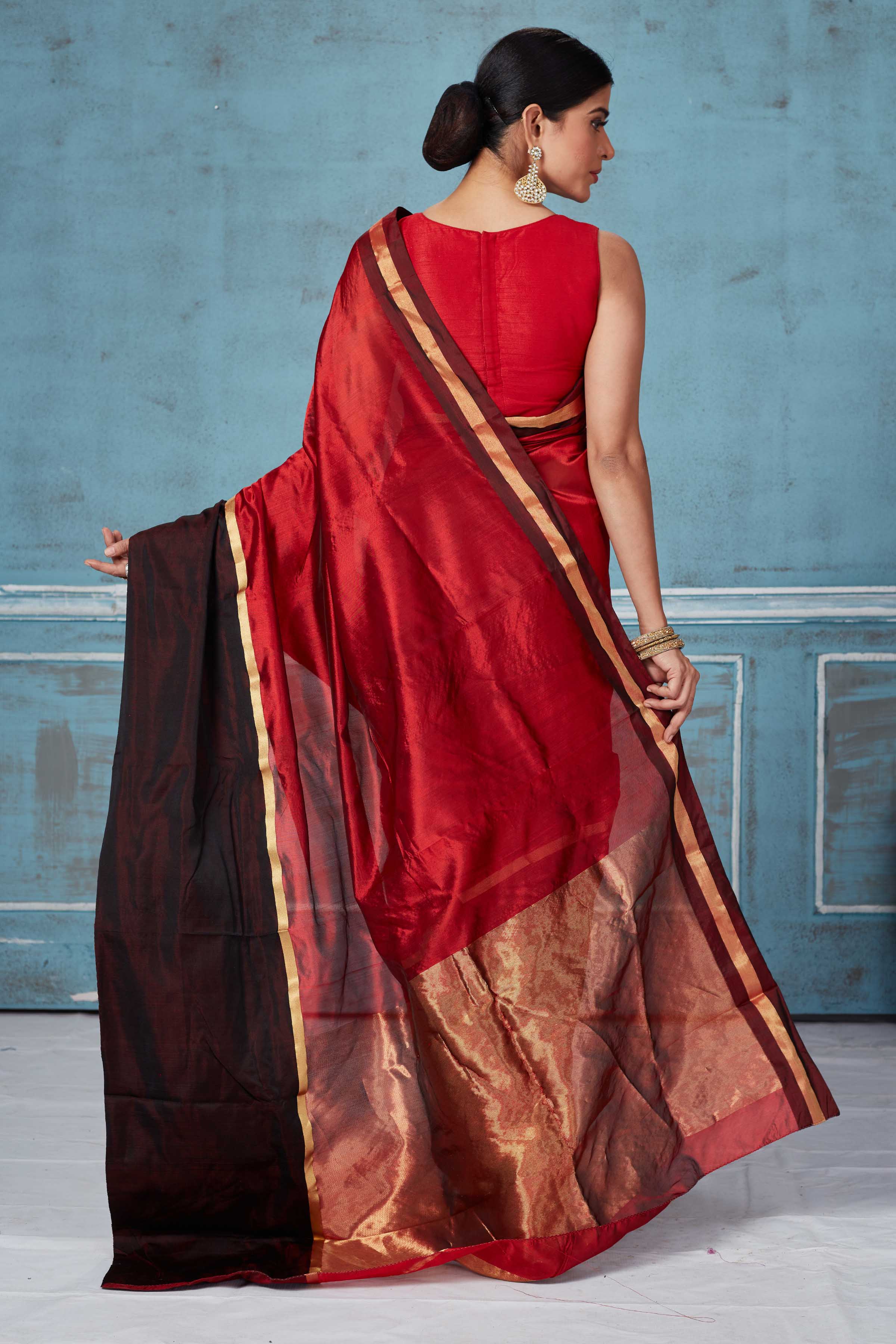 Buy beautiful maroon Pattu silk saree online in USA with black Mashru border. Look your best on festive occasions in latest designer saris, pure silk saris, Kanchipuram silk sarees, handwoven sarees, tussar silk sarees, embroidered sarees from Pure Elegance Indian fashion store in USA.-back