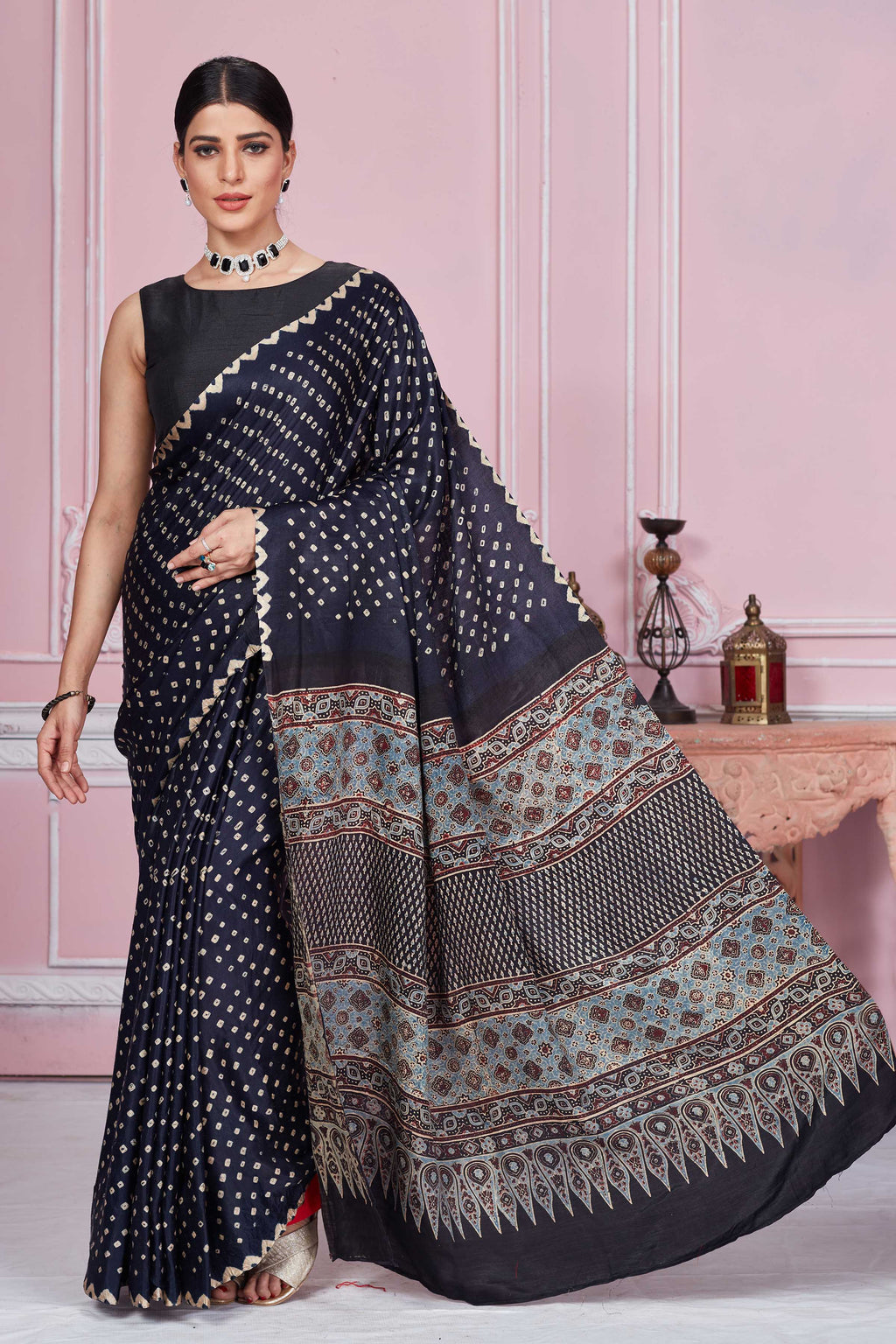 Buy navy blue bandhani print gajji silk sari online in USA. Look your best on festive occasions in latest designer sarees, pure silk sarees, Kanjivaram silk saris, handwoven saris, tussar silk sarees, embroidered saris from Pure Elegance Indian clothing store in USA.-full view