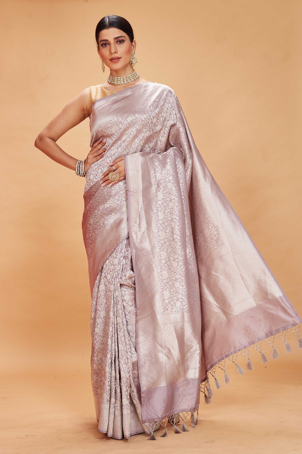 Buy lavender Katan Banarasi saree online in USA with floral zari jaal. Look your best on festive occasions in latest designer saris, pure silk sarees, Kanjivaram silk sarees, handwoven saris, tussar silk sarees, embroidered sarees from Pure Elegance Indian clothing store in USA.-full view