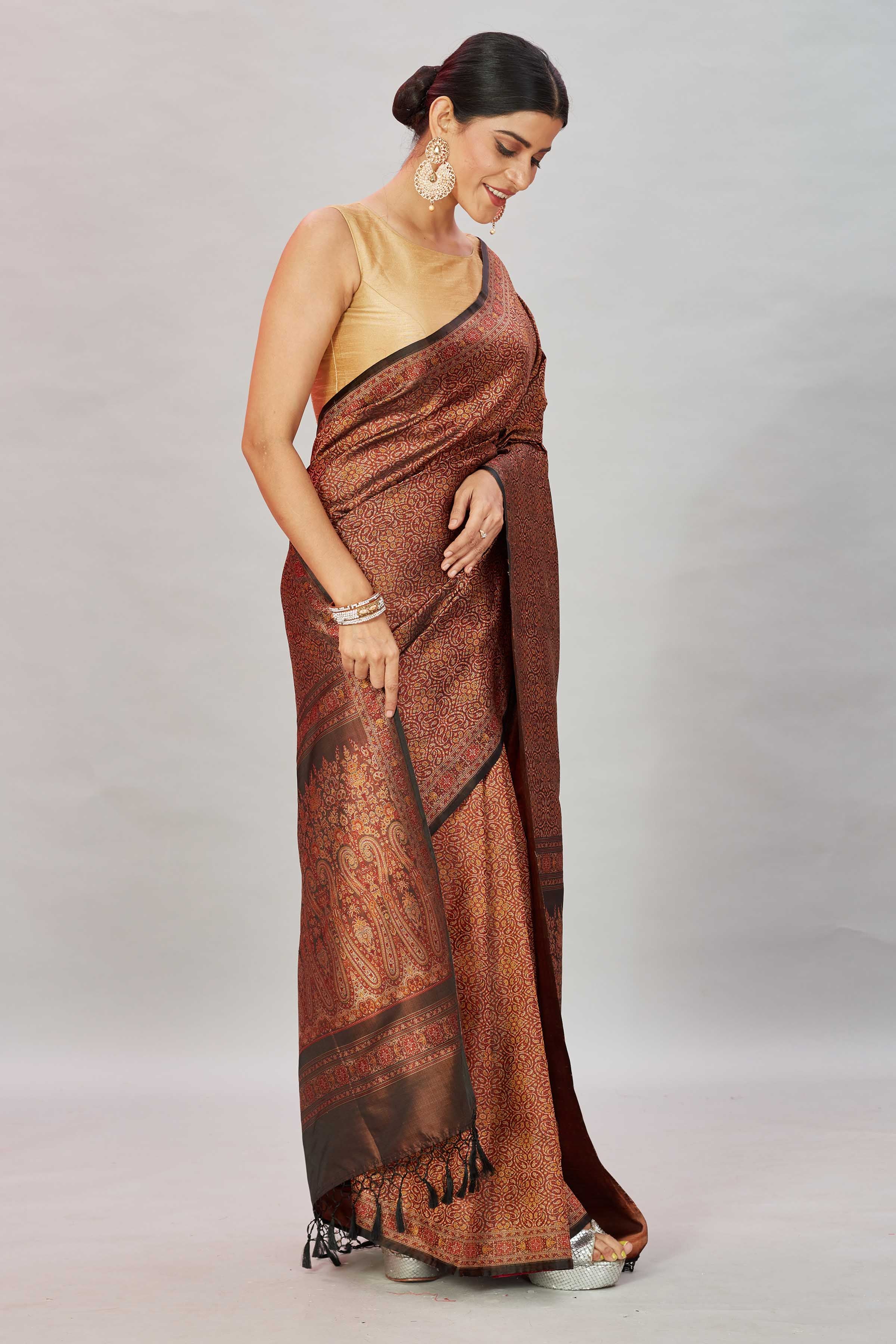 Shop beautiful brown Tanchoi Banarasi saree online in USA. Look your best on festive occasions in latest designer saris, pure silk sarees, Kanjivaram silk sarees, handwoven saris, tussar silk sarees, embroidered sarees from Pure Elegance Indian clothing store in USA.-side