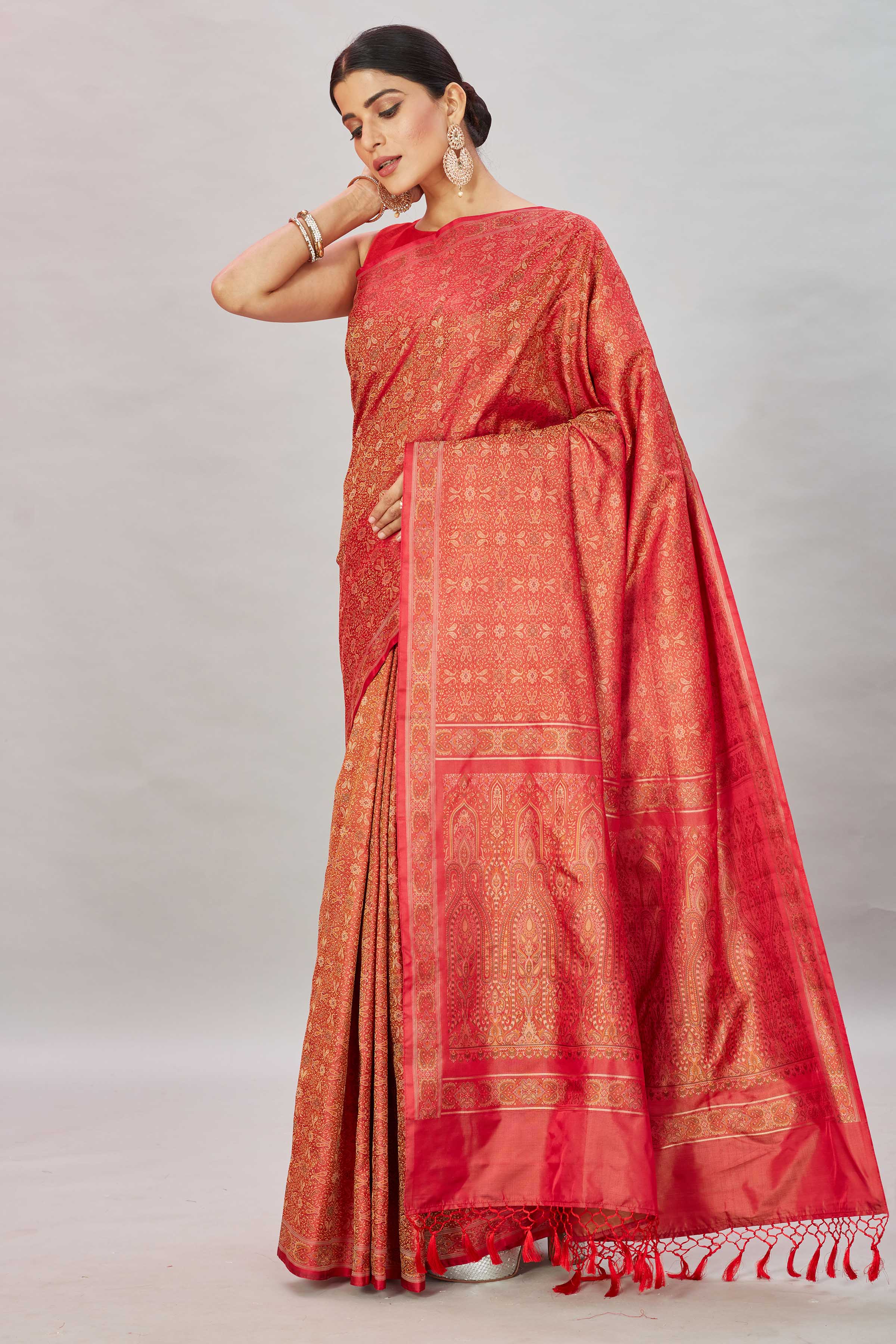 Shop red Tanchoi Banarasi saree online in USA with self zari buti and border. Look your best on festive occasions in latest designer saris, pure silk sarees, Kanjivaram silk sarees, handwoven saris, tussar silk sarees, embroidered sarees from Pure Elegance Indian clothing store in USA.-pallu