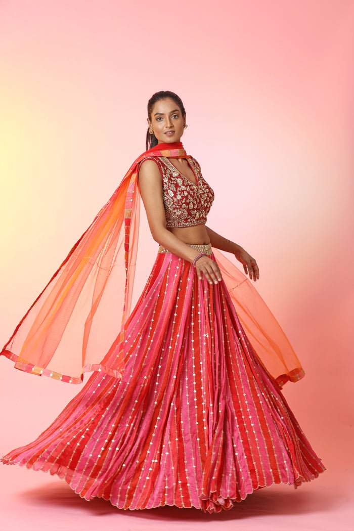 Which color of lehenga is suitable to dusky skin girls? - Quora