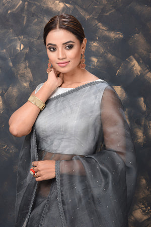 Buy stunning grey Bandhej organza saree online in USA. Enrich your ethnic wardrobe with traditional Indian sarees, designer sarees. embroidered sarees, pure silk sarees, handwoven sarees, Kanchipuram sarees, Banarasi saris from Pure Elegance Indian saree store in USA.-closeup