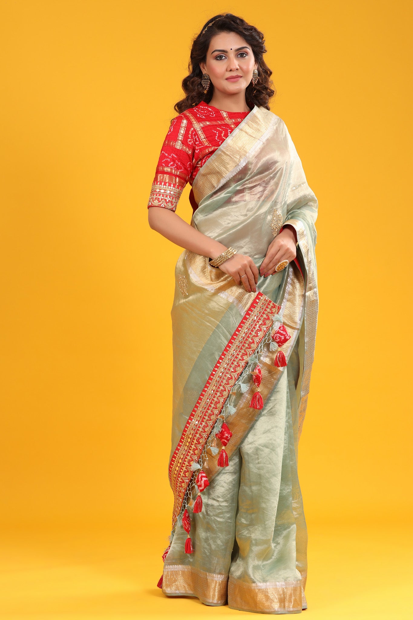 Wedding Benarasi Silk Saree | Saree trends, Indian bridal dress, Party wear  sarees