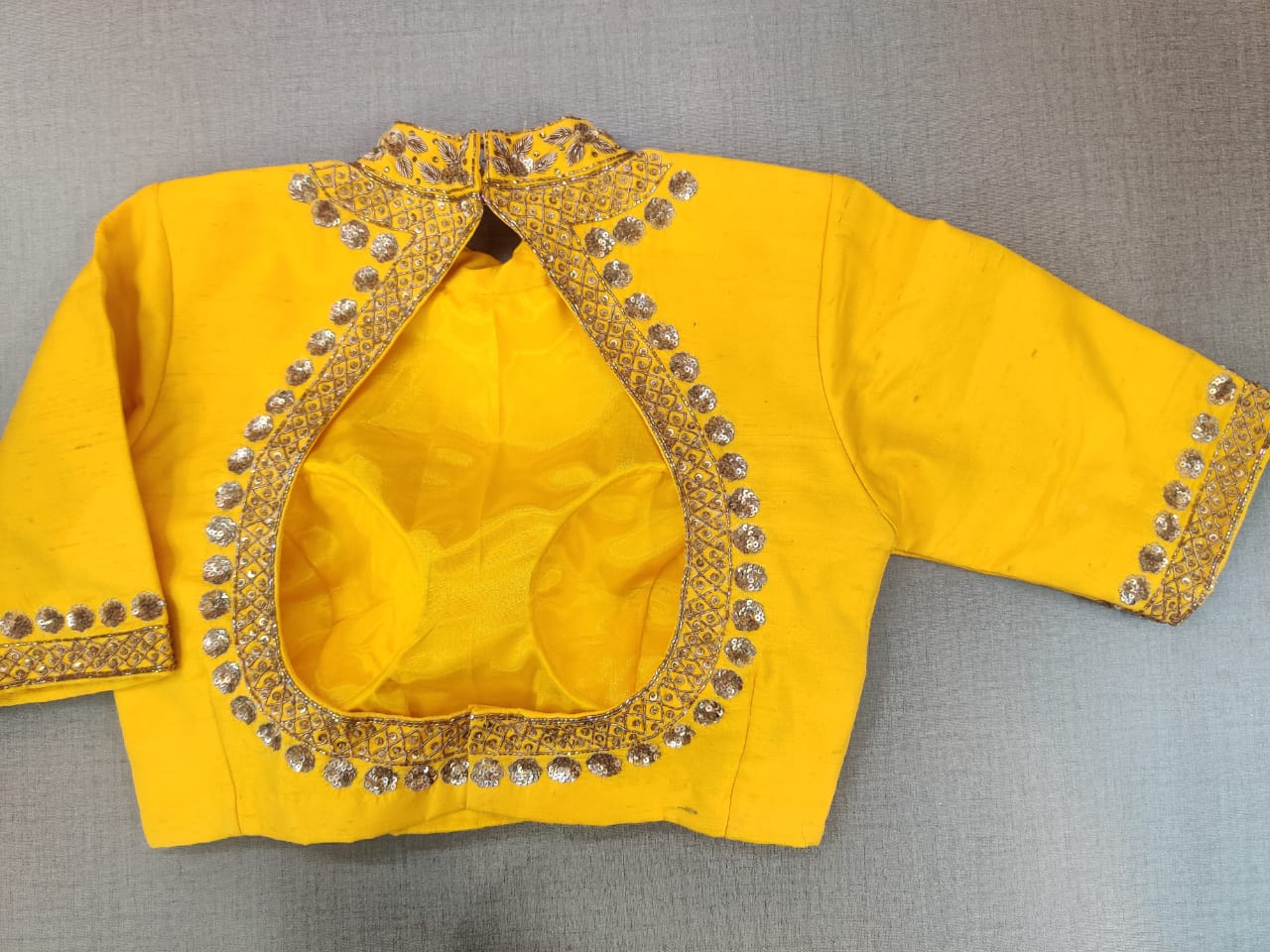 Buy Lemon Yellow Saree In Organza With Gotta Patti And Cut Dana Embroidered  Border And Butti Design Online - Kalki Fashion